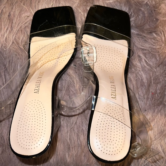 Clear heels - Picture 2 of 3